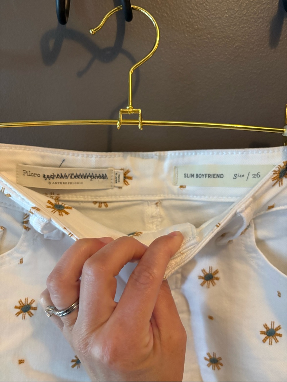 Pilcro and the Letterpress by Anthropologie Floral Embroidered Shorts - Size 26 - Picture 5 of 6
